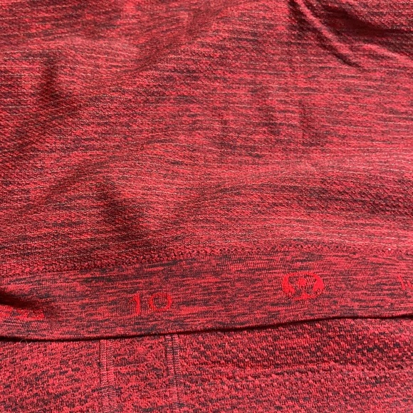 lululemon WOMENS Tank - Picture 4 of 4